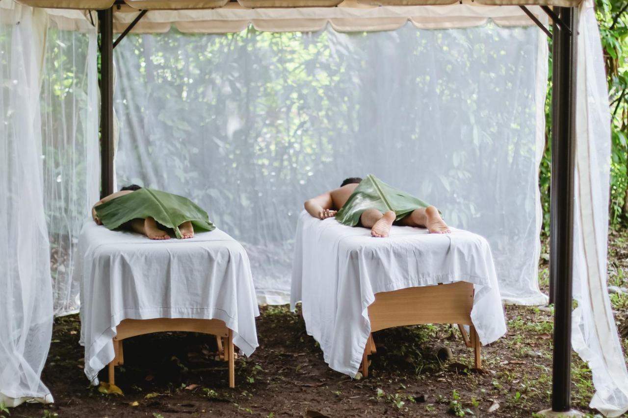 Igloo Beach Lodge Manuel Antonio Exterior photo