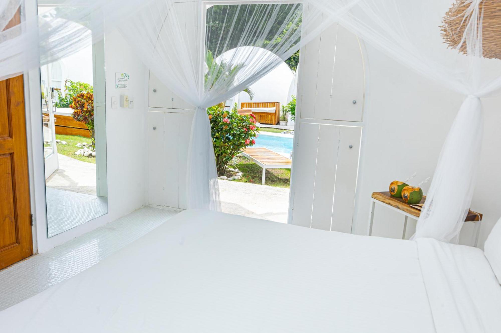 Igloo Beach Lodge Manuel Antonio Exterior photo